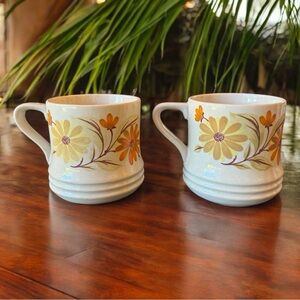 Vintage Capri Bake Serve ‘n Store Stoneware Floral Mugs – Set of 2